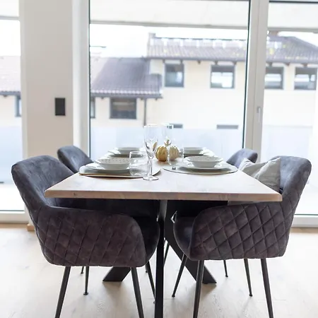 Aemilia-paulina 아파트 *